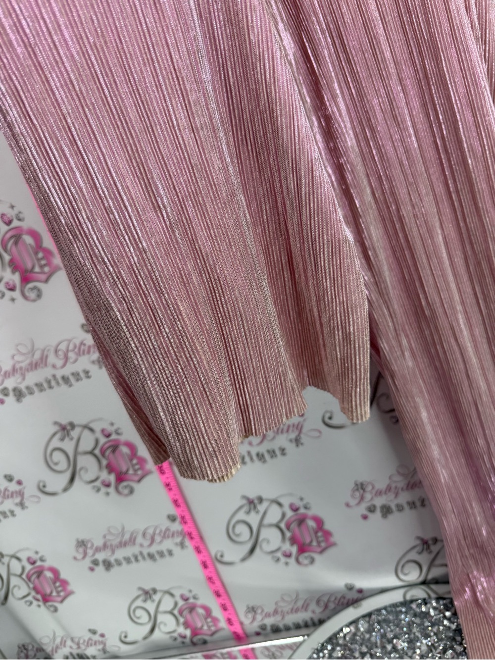 Victoria's Secret pants shiny shimmer Metallic Dusty Pink Pleated Wide-Leg Pants - Picture 4 of 11